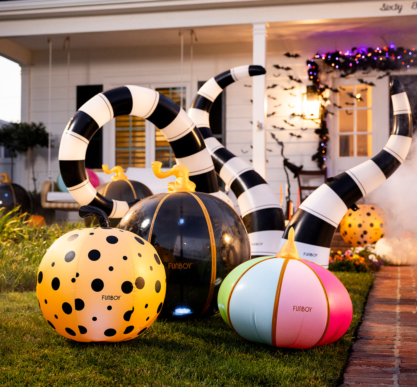 Light Up Halloween Lawn Snake & Inflatable Multicolor Pumpkins