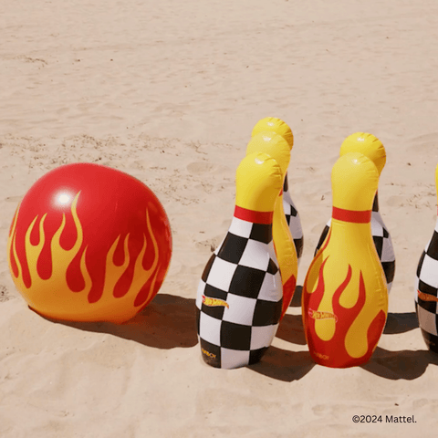 Hot Wheels Checkered Flame Backyard Bowling Set FUNBOY